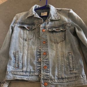 Girls peek denim jacket